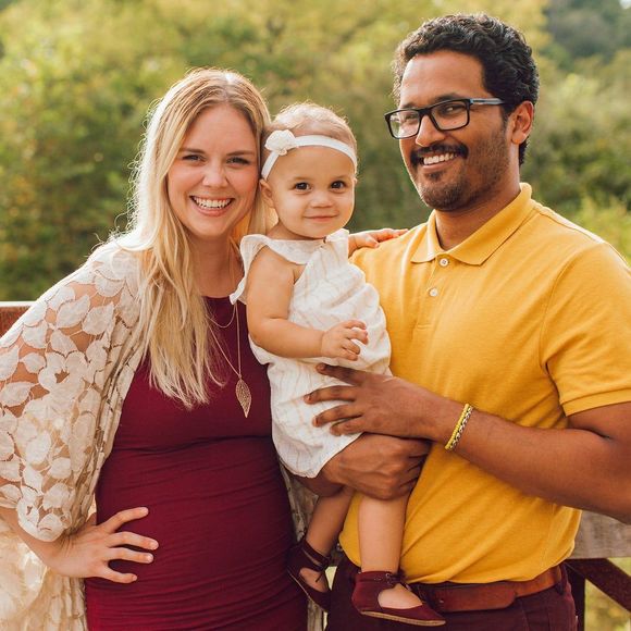 Meet your Posher, Hannah - Picture 1 of 1